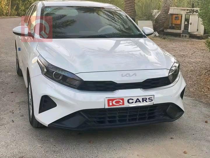كيا سيراتو